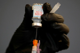 Những người nào dễ bị biến thể Delta tấn công?