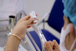 Dấu hiệu nặng sau tiêm vắc-xin Covid-19 cần đến bệnh viện ngay