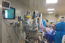 Bên trong Bệnh viện Nhiệt đới TP.HCM, nơi điều trị các bệnh nhân Covid-19 nặng
