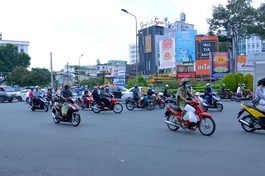 TP.HCM trong ngày đầu nới lỏng giãn cách 1-10 - Ảnh: Bảo Toàn/ BGN