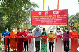 Lễ cắt băng khánh thành cầu "Nghĩa tình quê hương"