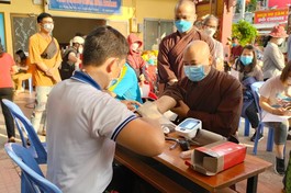 Chùa Hòa Khánh tổ chức hiến máu tình nguyện