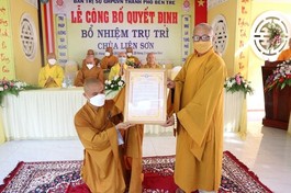 Bến Tre: Lễ trao quyết định bổ nhiệm trụ trì chùa Liên Sơn