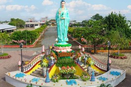 Khu tâm linh Quan Âm Phật đài Nam Hải nổi tiếng ở TP.Bạc Liêu