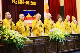 Niệm Phật cầu gia hộ