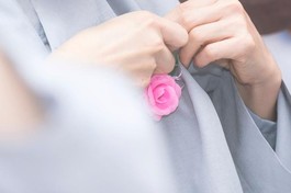 Đóa hồng phai sắc thắm