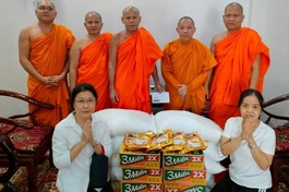 Chùa Từ Quang (TP.HCM) thăm, cúng dường các chùa Phật giáo Nam tông Khmer trong tỉnh Trà Vinh