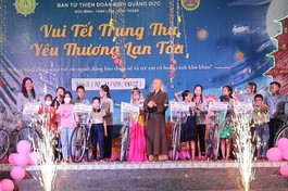 Chương trình "Vui Tết Trung thu, yêu thương lan tỏa" đến với các em thiếu nhi ở vùng sâu 