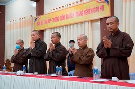 Niệm Phật cầu gia hộ