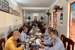 Quang cảnh phiên họp