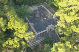 Bảo tháp Tổ sư Liễu Quán tọa lạc tại núi Thiên Thai