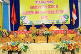 Chư tôn đức chứng minh buổi lễ khai mạc