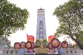 Học viện Phật giáo VN tại Hà Nội tưởng niệm các anh hùng, liệt sĩ