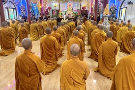 Chư Tăng Ni các tự viện ở Q.8 và H.Hóc Môn tác pháp Tự tứ 