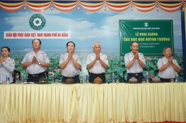 Niệm Phật cầu gia hộ