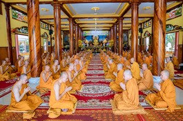 140 hành giả là chư Tăng thuộc 6 Giáo đoàn hệ phái Khất sĩ tham dự khóa tu
