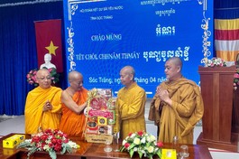 Hòa thượng Thích Thiện Thạnh chúc Tết Chôl Chnăm Thmây năm 2024 đến Trưởng lão Hòa thượng Tăng Nô