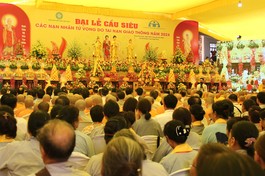 Lễ tưởng niệm được trang nghiêm tổ chức tại tổ đình Từ Đàm