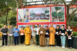 Đoàn Phật giáo Q.Phú Nhuận trao quà hỗ trợ người dân sau bão lũ tại tỉnh Thái Nguyên