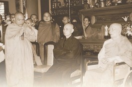 Đức Từ bi... nở sen xanh