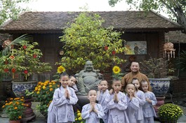 Đại đức Thích Huệ Phát - người thầy, cũng là người cha trong lòng các chú tiểu