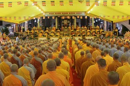 Trang nghiêm khai mạc Đại giới đàn Đôn Hậu tại tổ đình Từ Đàm