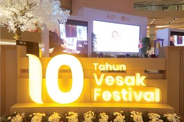 Đại lễ Phật đản 2025 do Hội Thanh niên Phật tử Indonesia tổ chức đánh dấu chặng đường 10 năm hình thành và phát triển của một trong những lễ hội Phật giáo có quy mô lớn nhất tại đây