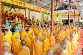 127 hành giả Tăng, Ni tỉnh Thái Nguyên bước vào mùa An cư kiết hạ Phật lịch 2569, tại trường hạ tập trung chùa Phù Liễn