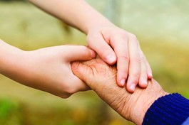 Người Phật tử chân chính là người biết tu, biết học, biết phụng sự và hướng dẫn cha mẹ cùng đi trên con đường giác ngộ. Đó mới là hiếu đạo trọn vẹn