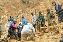 Các lực lượng tìm người mất tích ở Lũng Cú, Tuyên Quang - Ảnh: Lũng Cú cực bắc