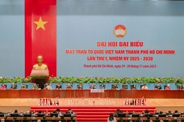 Đoàn Chủ tịch phiên khai mạc Đại hội đại biểu MTTQVN TP.HCM lần thứ I, nhiệm kỳ 2025-2030 - Ảnh: BTC