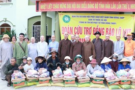 San sẻ yêu thương