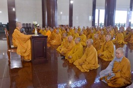 Đại lão Hòa thượng Thích Trí Quảng tán dương tinh thần tu học của Tăng Ni sinh tại Học viện trong mùa An cư kiết hạ Phật lịch 2568