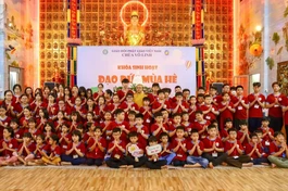 Lưu niệm cùng các khóa sinh