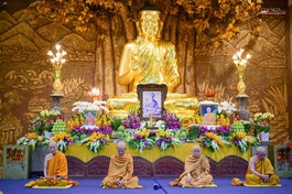 Hệ phái Khất sĩ tổ chức khóa tu “Bồi dưỡng Đạo hạnh lần thứ 7” tại Pháp viện Minh Đăng Quang 