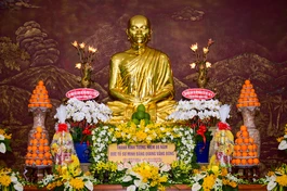 Tôn tượng Tổ sư Minh Đăng Quang tại pháp viện Minh Đăng Quang (TP.Thủ Đức, TP.HCM)