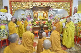 Khóa lễ cung tiến Giác linh Hòa thượng Thích Nhựt Minh tại tổ đình Linh Sơn (Q.1, TP.HCM)