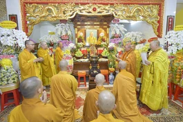 Khóa lễ cung tiến Giác linh Hòa thượng Thích Nhựt Minh tại tổ đình Linh Sơn (Q.1, TP.HCM)