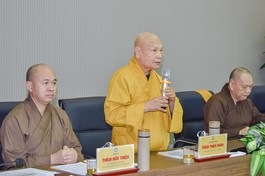 Trưởng lão Hòa thượng Thích Thiện Nhơn phát biểu khai mạc phiên họp mở rộng của Ban Thư ký Đại lễ Vesak Liên Hiệp Quốc 2025 chiều 13-9 - Ảnh: Quảng Đạo/BGN