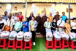 Tịnh xá Ngọc Chánh trao tặng 200 phần quà đến người dân tại địa phương