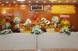 Hòa thượng Thích Thiện Đức, Phó Trưởng ban Trị sự GHPGVN TP.HCM phát biểu chỉ đạo tại hội nghị