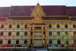 Toàn cảnh khu Hiệu bộ Học viện Phật giáo Nam tông Khmer đã đưa vào sử dụng - Ảnh: Cần Thơ online