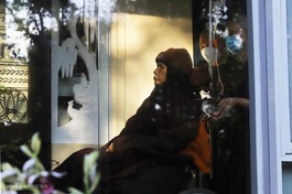 [Video] Tăng Ni, Phật tử chúc Tết Thiền sư Thích Nhất Hạnh tại chùa Từ Hiếu, cố đô Huế