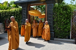 [Video] Khai giảng khóa đầu tiên khoa Luật học Phật giáo tại tu viện Vĩnh Nghiêm