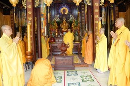 Lễ cúng ngọ tại tổ đình Kim Tiên - Ảnh: A.Q