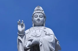 Tôn tượng Quán Thế Âm tại Việt Nam Quốc Tự - Ảnh: Bảo Toàn/BGN