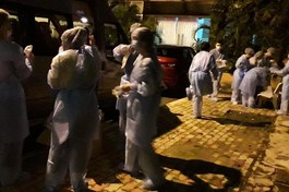 Ngành y tế TP.HCM đang nỗ lực ngày đêm nhằm kiểm soát sự lây lan của dịch trong cộng đồng - Ảnh: HCDC