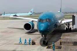 Ban Chỉ đạo quốc gia về phòng, chống dịch Covid-19, Bộ Giao thông vận tải cho phép nhập cảnh trở lại tại sân bay Nội Bài và Tân Sơn Nhất - Ảnh: Tuấn Phùng