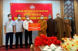 Trao 500 triệu đồng, 20 tấn gạo, 2,5 tấn đường ủng hộ bà con khó khăn do ảnh hưởng dịch Covid-19 tại Bắc Giang