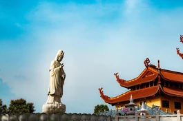 [Video] An vị thánh tượng Bồ-tát Quán Thế Âm tại Việt Nam Quốc Tự